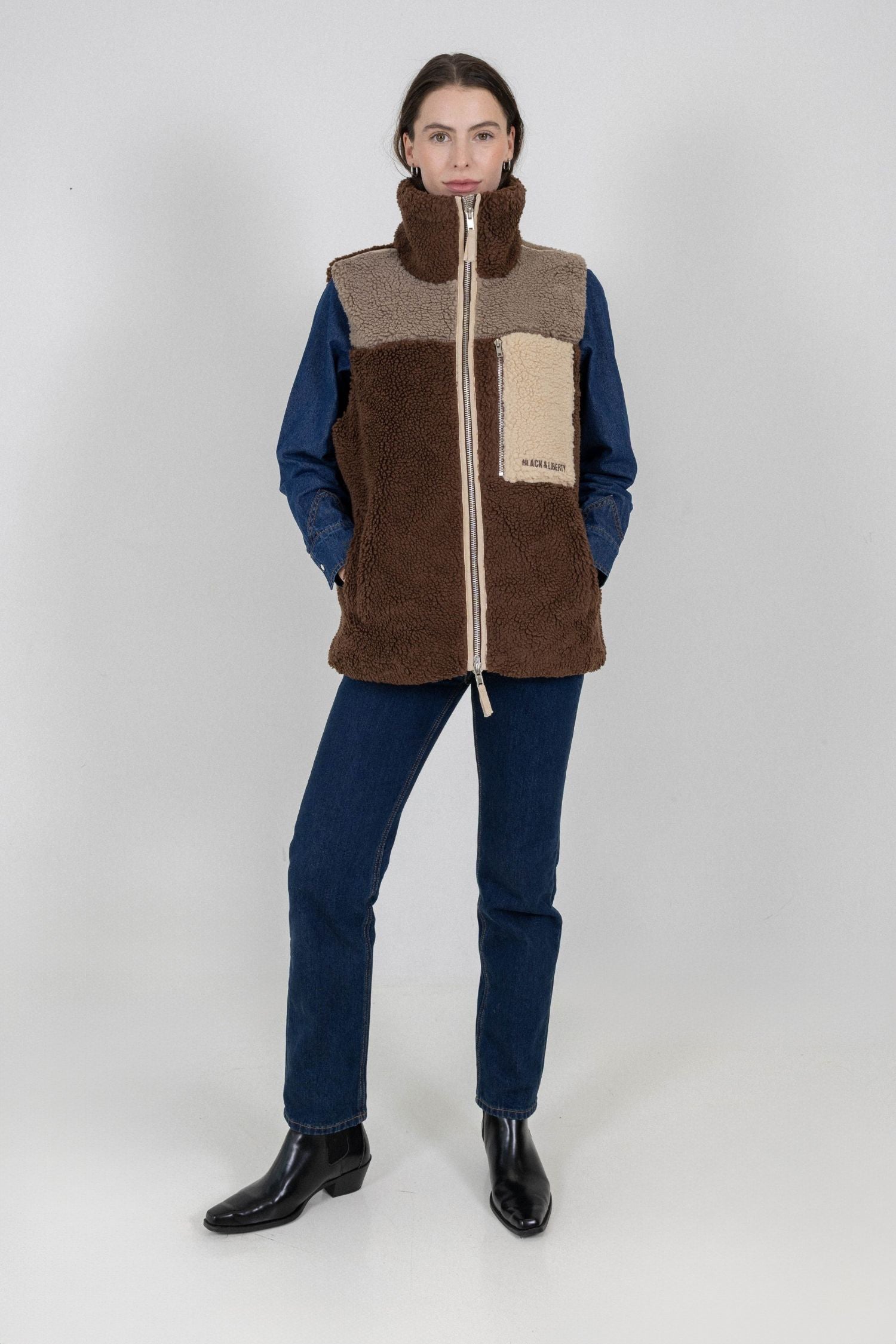 ALPINE VEST ESPRESSO