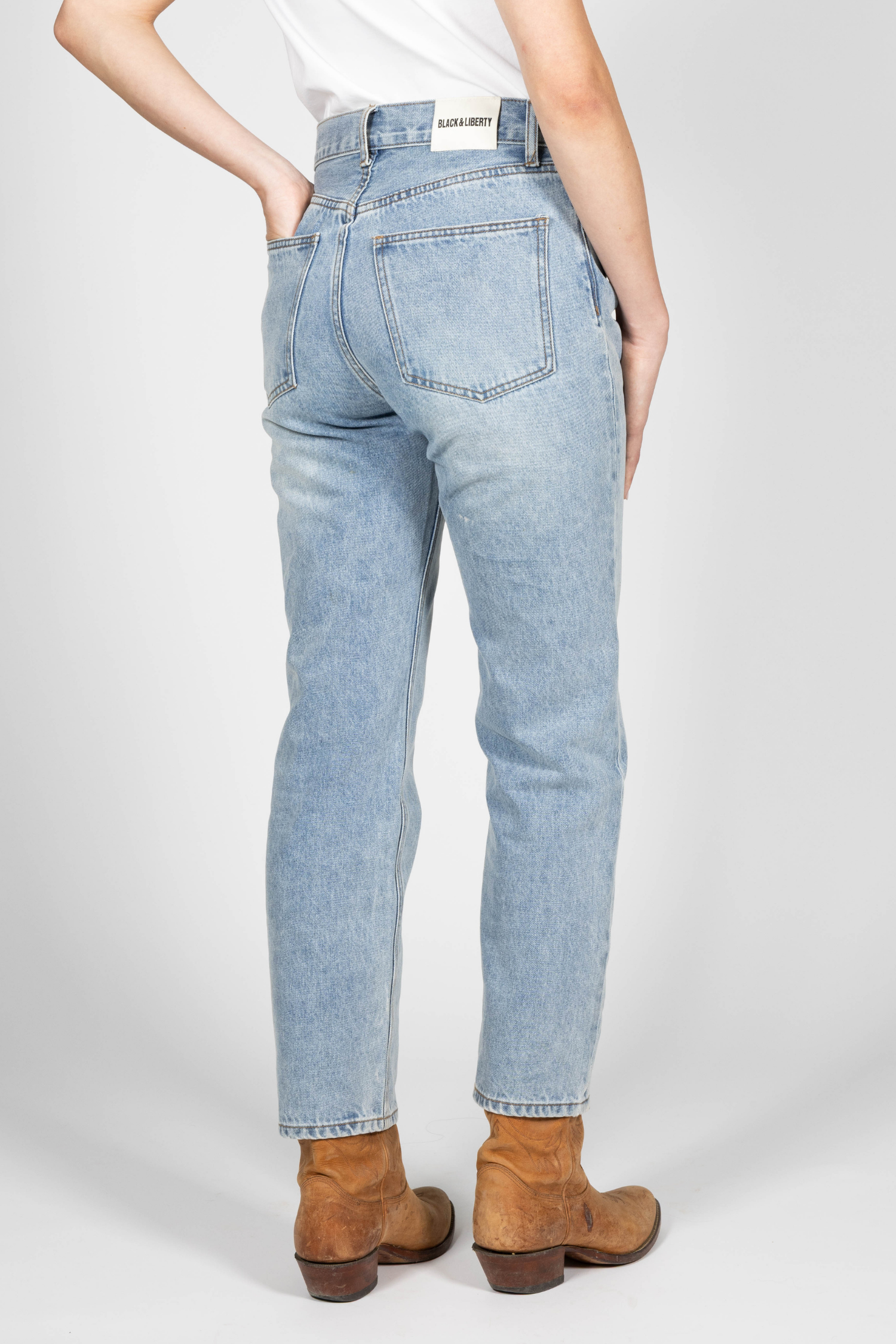 HERITAGE JEAN LIGHT BLUE