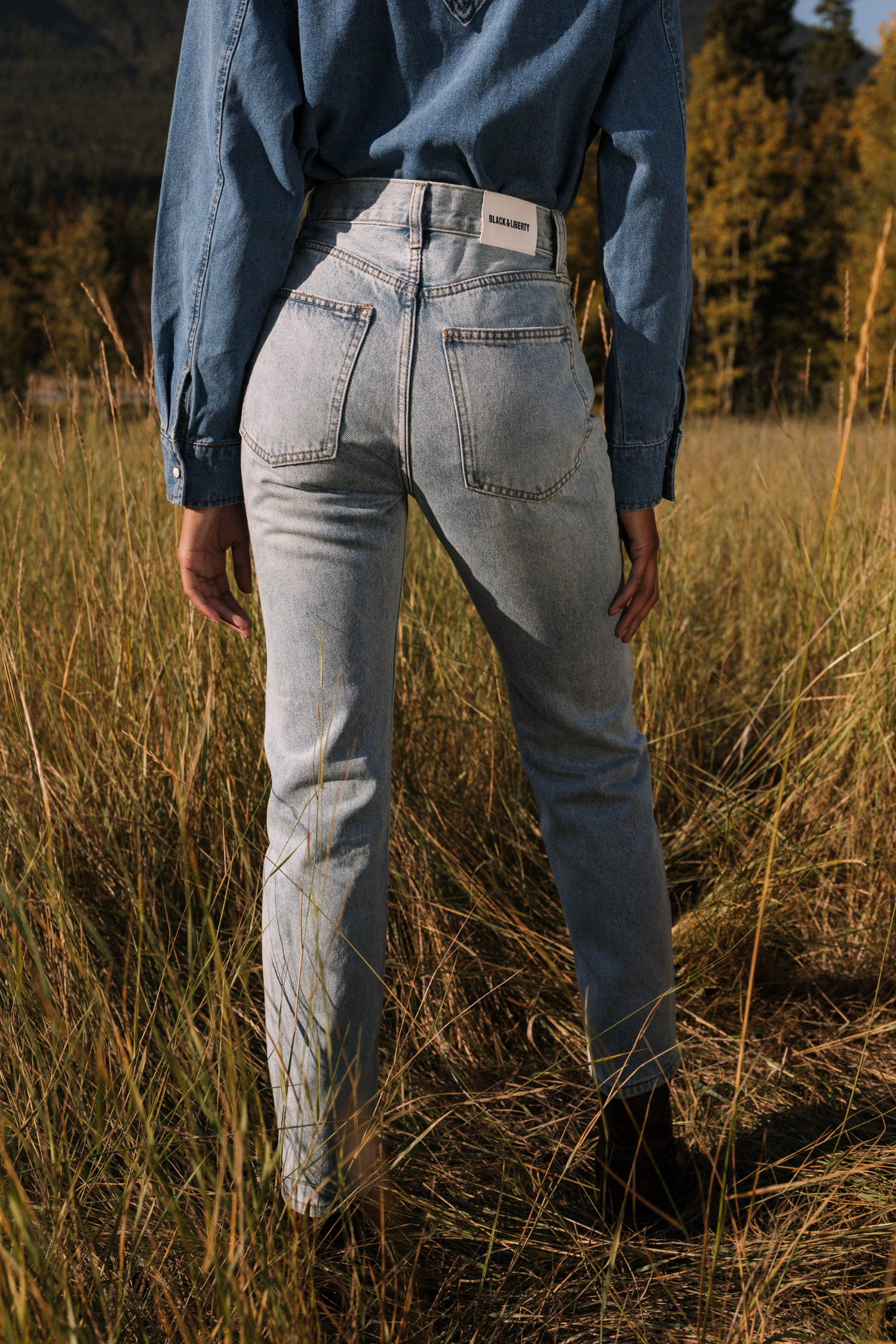 HERITAGE JEAN LIGHT BLUE